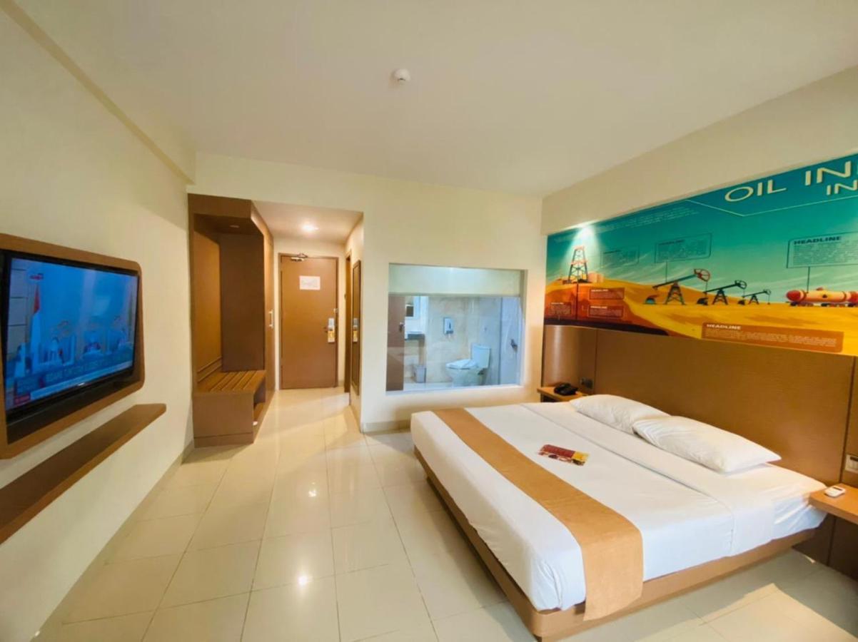 Hotel Comforta Dumai Bagian luar foto