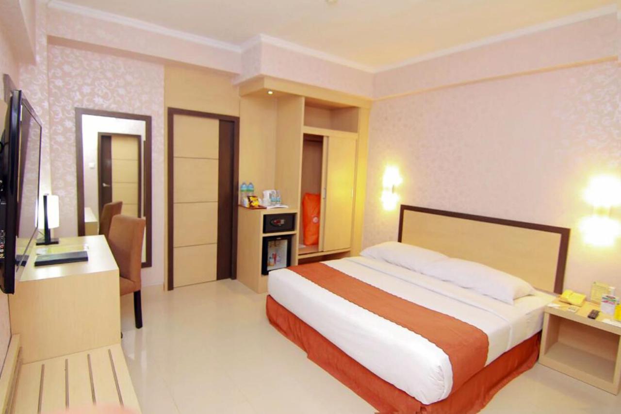 Hotel Comforta Dumai Bagian luar foto